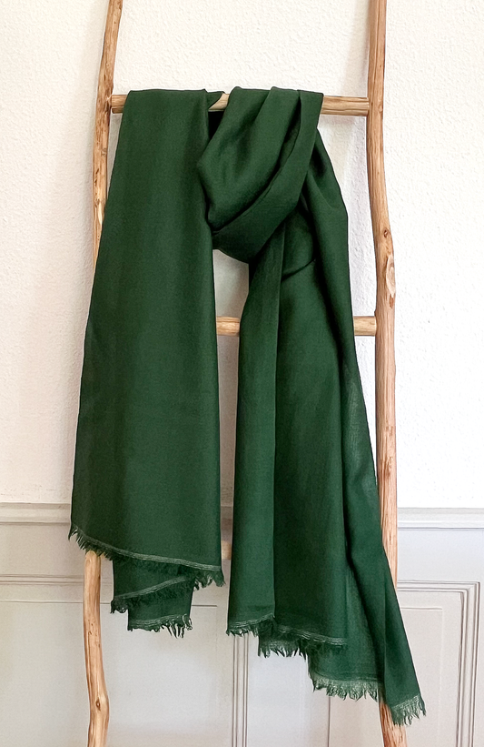Green handmade Laal's diamond weave "Eye of the Nightingale" Thick Weave Pashmina Stole.