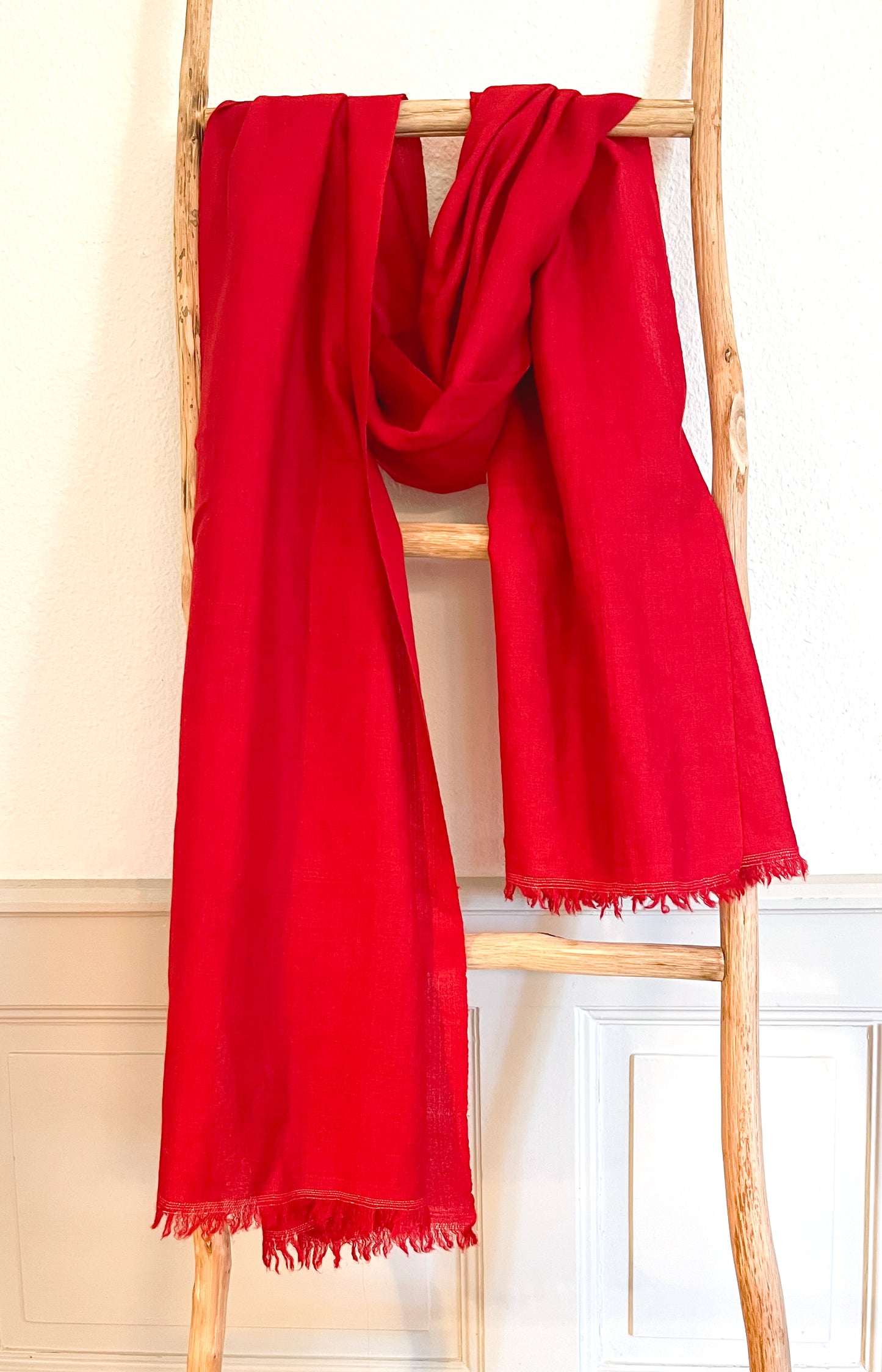 Red handmade Laal's diamond weave "Eye of the Nightingale" Thick Weave Pashmina Stole.