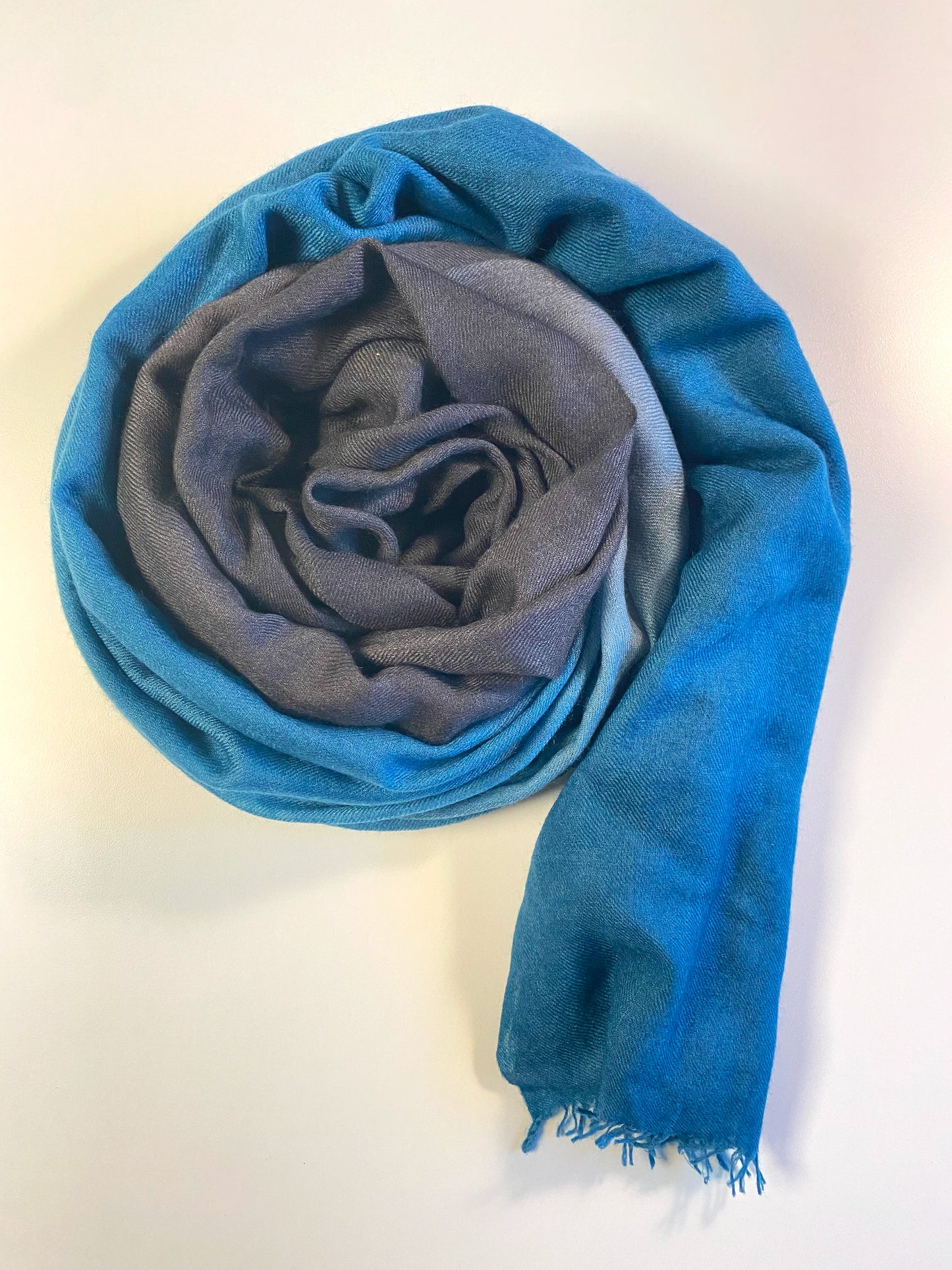 Laal's handmade, 100% baby cashmere Baby Pashmina Shawl - Dip & Dye.