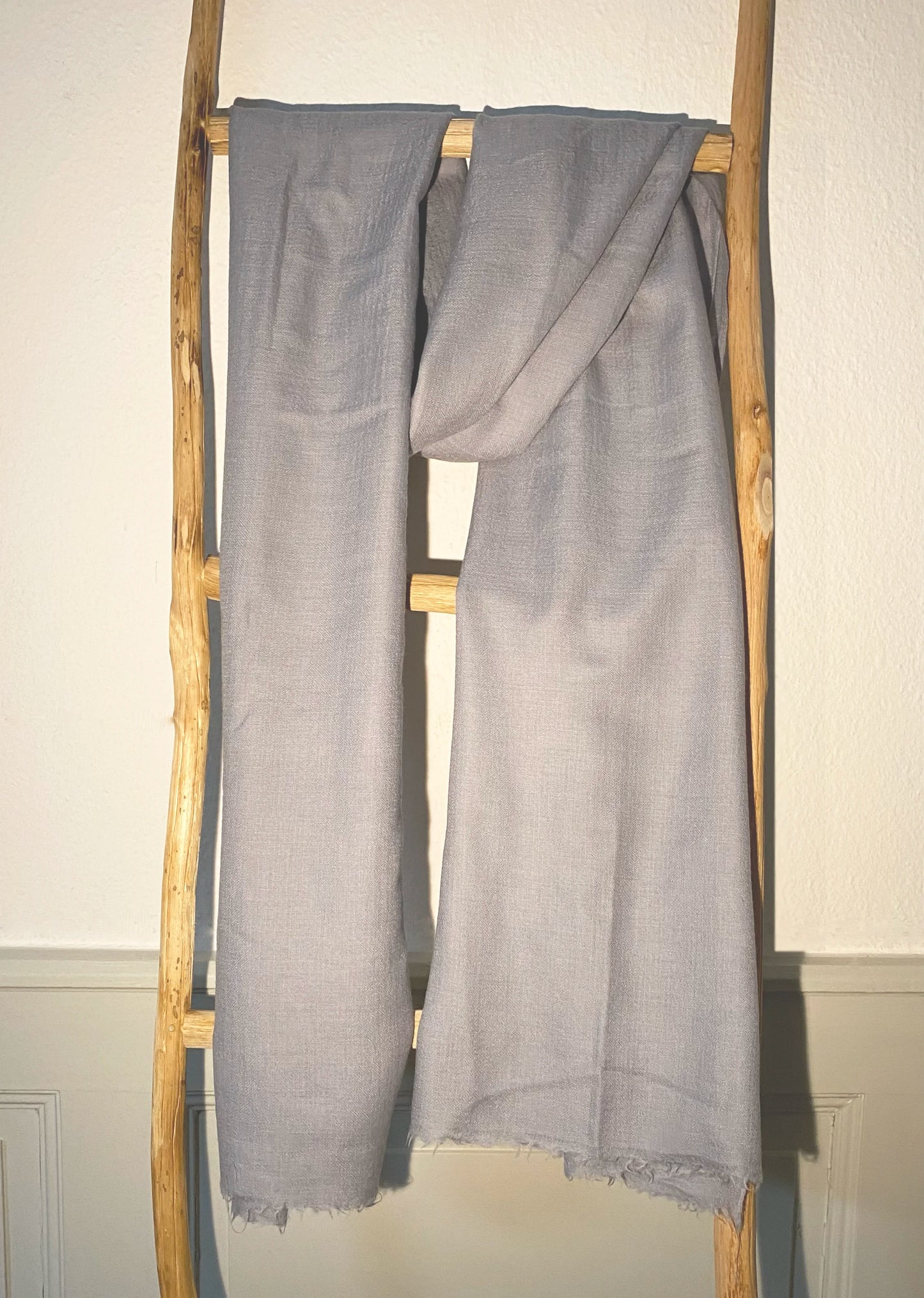 Laal's diamond weave "Eye of the Nightingale" Pashmina Stole.