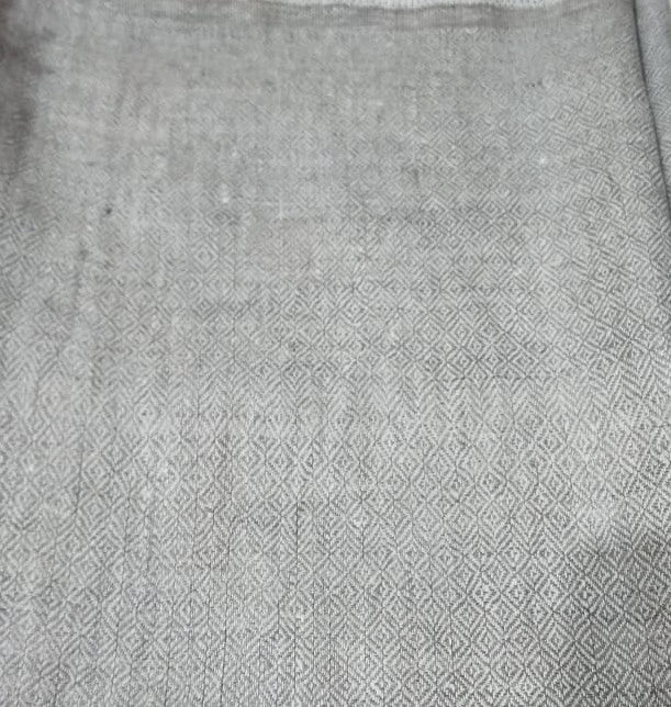 This classic stole is handwoven with 100% cashmere by skilled Kashmiri artisans using traditional looms in Srinagar, India. The stole is lightweight, soft and incredibly delicate and thin.