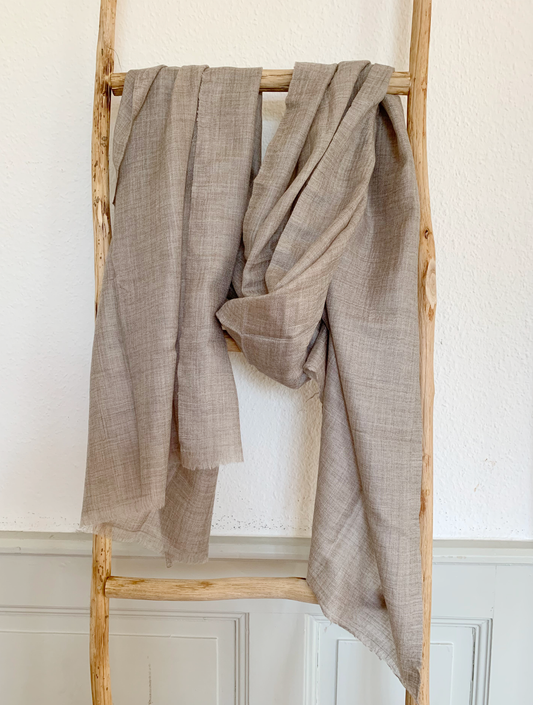 Laal's diamond weave "Eye of the Nightingale" Pashmina Stole.