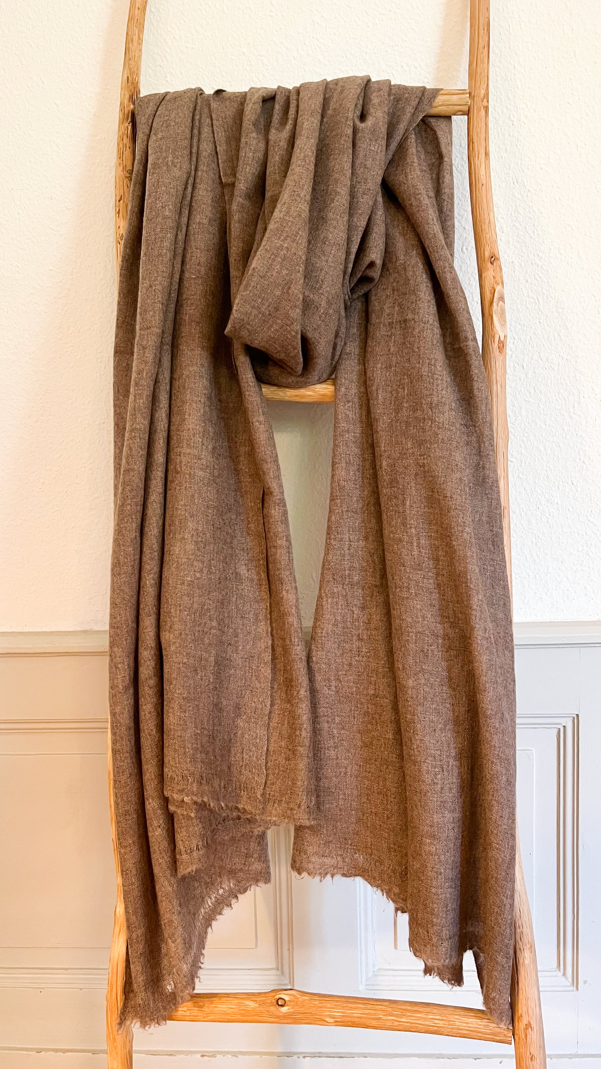 The online cashmere shawl